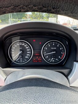 BMW 325Xi Coupé (E46) - automat - 7