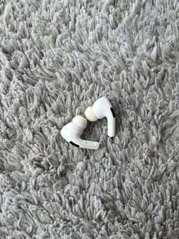 Apple AirPods Pro 1. generace - 7