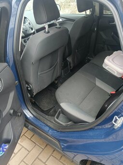 Ford Focus 1.6 - 7