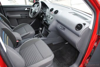 VW CADDY MAXI 2.0TDi 103kW - po 1. majiteli - 7 míst - 7