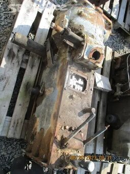 Zetor uřI převodovka - 7