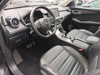 MG EHS PHEV Luxury 1.5 190kW AUT. 53tkm Panorama Virtual LED - 7
