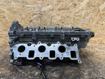 KOMPLETNÍ HLAVA VÁLCŮ 3.0 TDI 0593AG - 7