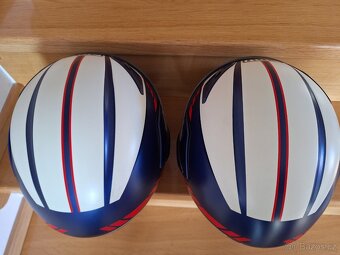 AGV - 7