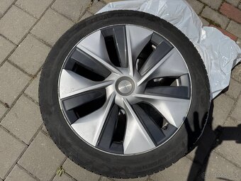 Sada 19″ kol Gemini a zimních pneumatik - Tesla Y - 7