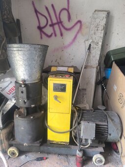 Peletovací lis CRONIMO MP-200+3 matrice - 7
