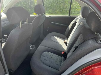 Škoda Fabia 1.4 MPI, 50 kW, rok 2001 – 137 tis. km, nová pře - 7