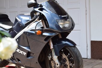 KAWASAKI ZXR 250 - 7