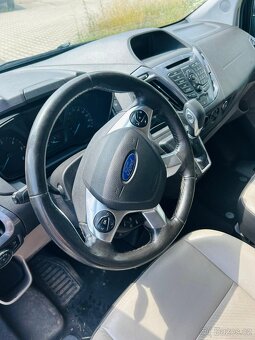 Ford Tourneo Custom - 7