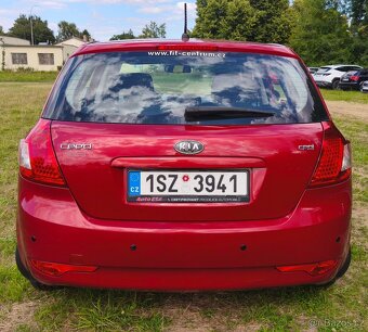 Kia Ceed 1.6 CRDi, rok 2010, najeto 171tis.km, po servise - 7