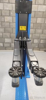 Mobilní NŮŽKOVÝ ZVEDÁK, zdvih 1m/3.000 kg ZARUKA,SPLÁTKY - 7