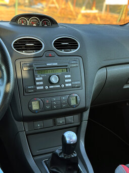 Ford Focus ST 2.5 166kW 5-ti válec - 7