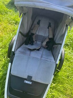 Kočárek THULE URBAN GLIDE 2 s autosedackou CYBEX Aton5 - 7