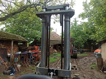 Veža zdviž za traktor trojbodový záves - 7