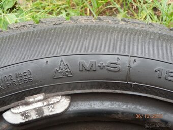 2xObutá zimní kola na ŠKODA RAPID 15tky. ET38 185/60 R15 - 7