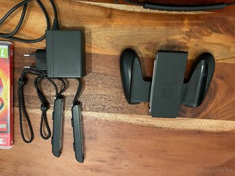 Prodám Nintendo switch oled + příslušenství na Nintendo - 7