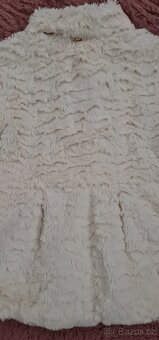 dívčí kožíšek George vel. 86/92 - 7