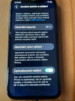 Apple iPhone 11 - 7