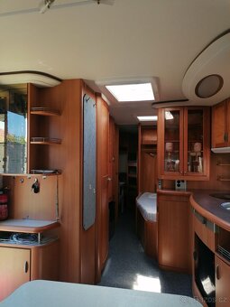 Karavan Hobby 650 – rodinný, palandy, mover, markýza - 7