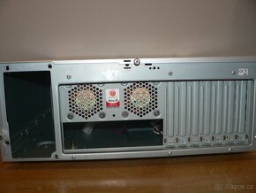 Thermaltake-Bach - 7