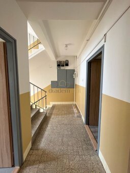Pronájem kanceláří 97 m2, U Dolního Skrýchova u J.Hradce - 7
