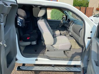Nissan Frontier/Navara 2.5i - 7