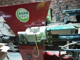 Briketovací lis - 7