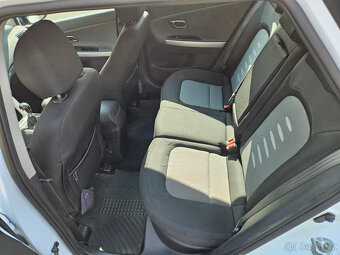 Kia Cee´d SW 1.6 GDi - 7