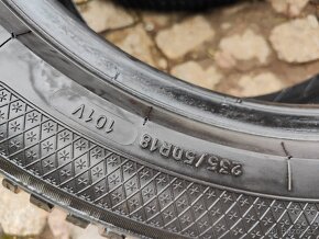 2 zimní pneumatiky Kleber 235/50/18 101V 7-7,5mm - 7