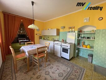 Všeradice. Prodej rodinného domu 188,8 m2 + příslušenství - 7