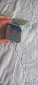 Zpívají panenka Elza ,budík, puzle, sáčky, box, atd. Frozen - 7