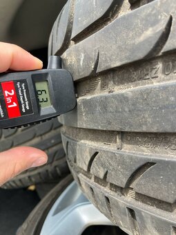 235/40/18 UHP + Ford disky - 7