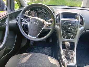 OPEL ASTRA J 1.6i 16V 2013 ČR - 7