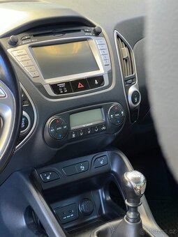 Hyundai ix35 100 kW, 2.0 CRDi, 4x4, UZÁVĚRKA, KŮŽE - 7