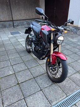 Honda CB125R - 7