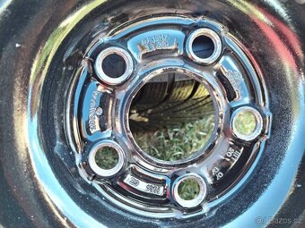 4 x Zimní kompletní plechové disky 5x100 - 7