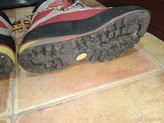 Prodám GARMONT pohorky - 7