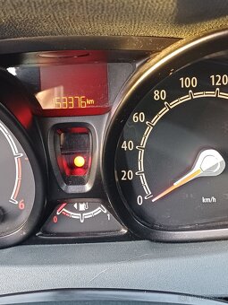 prodám Ford Fiesta - 7