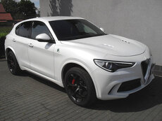Alfa Romeo Stelvio 2.9 Tw-Turbo V6 Quadrifoglio 1.188.888Kč - 7