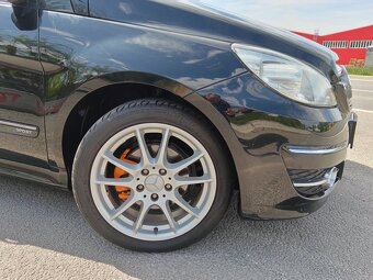 Mercedes B150 - 7