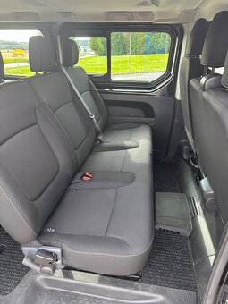 8 mistny 9 mistny Renault Trafic - 7
