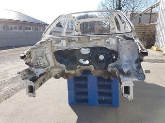 Výřez karoserie Škoda Rapid Spaceback, již rozřezáno, LEVNĚ - 7