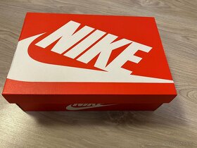 Nike Dunk Low Retro PRM - 7