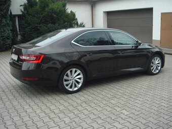 Škoda Superb 2.0tdi 110kw Elegance 2015 142tkm manual - 7