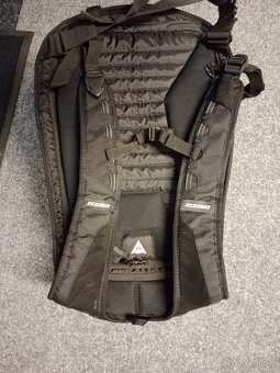 Dainese kombinéza, batoh,boty cena za vše - 7