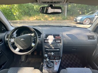 Ford Mondeo Ghia 2.0 TDCI 96Kw (130k) - 7