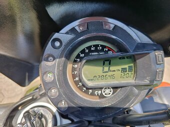 Yamaha FZ6N - 7