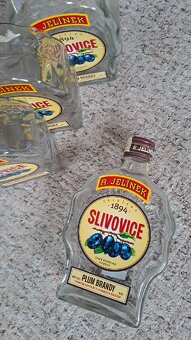 Prázdné láhve na slivovici, sirupy - 7