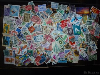 Poštovní známky z celého světa přes 5000 ks - 7