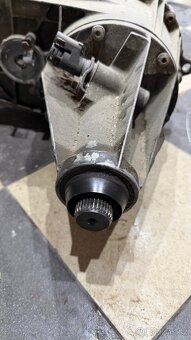 Rozvodová převodovka F150 - 7